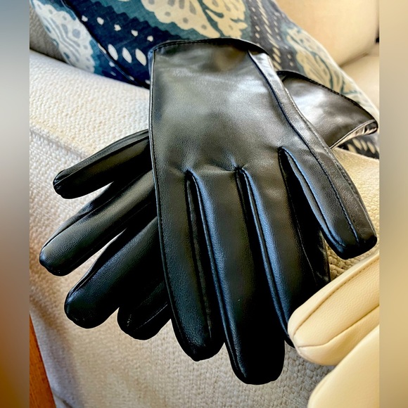 Two sets of faux leather unisex gloves, black and beige, size Medium never worn - Picture 3 of 16